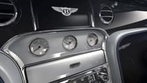 mulsanne_675_edition_-_10_clocks.jpg