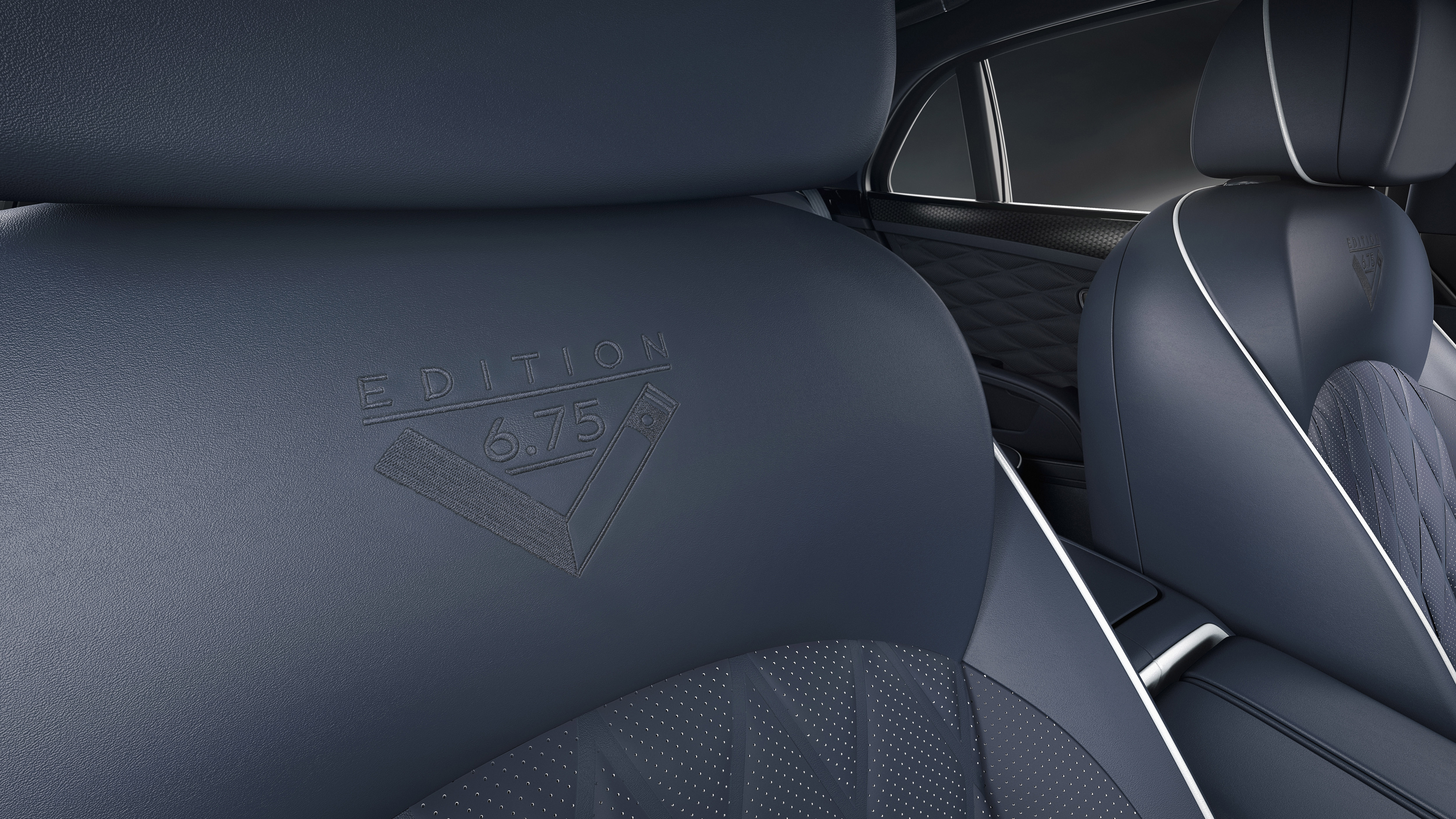 mulsanne_675_edition_-_13_embroidery.jpg