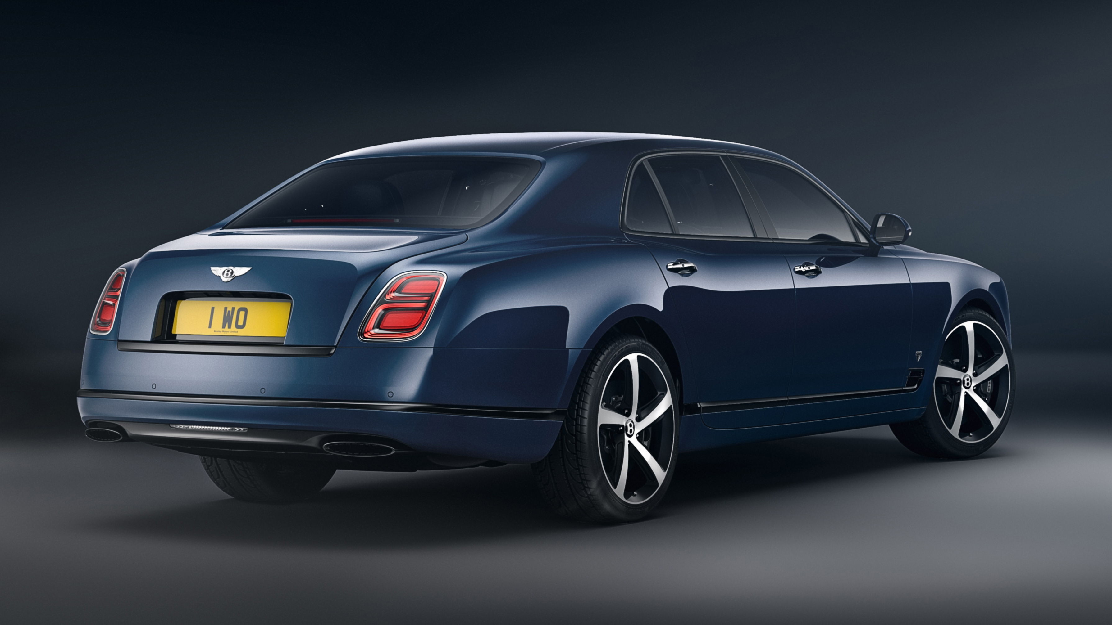 mulsanne_675_edition_-_3_rear_3qtr.jpg