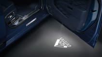 mulsanne_675_edition_-_6_welcome_lamp.jpg