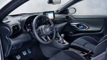 yaris_gr_005.jpg