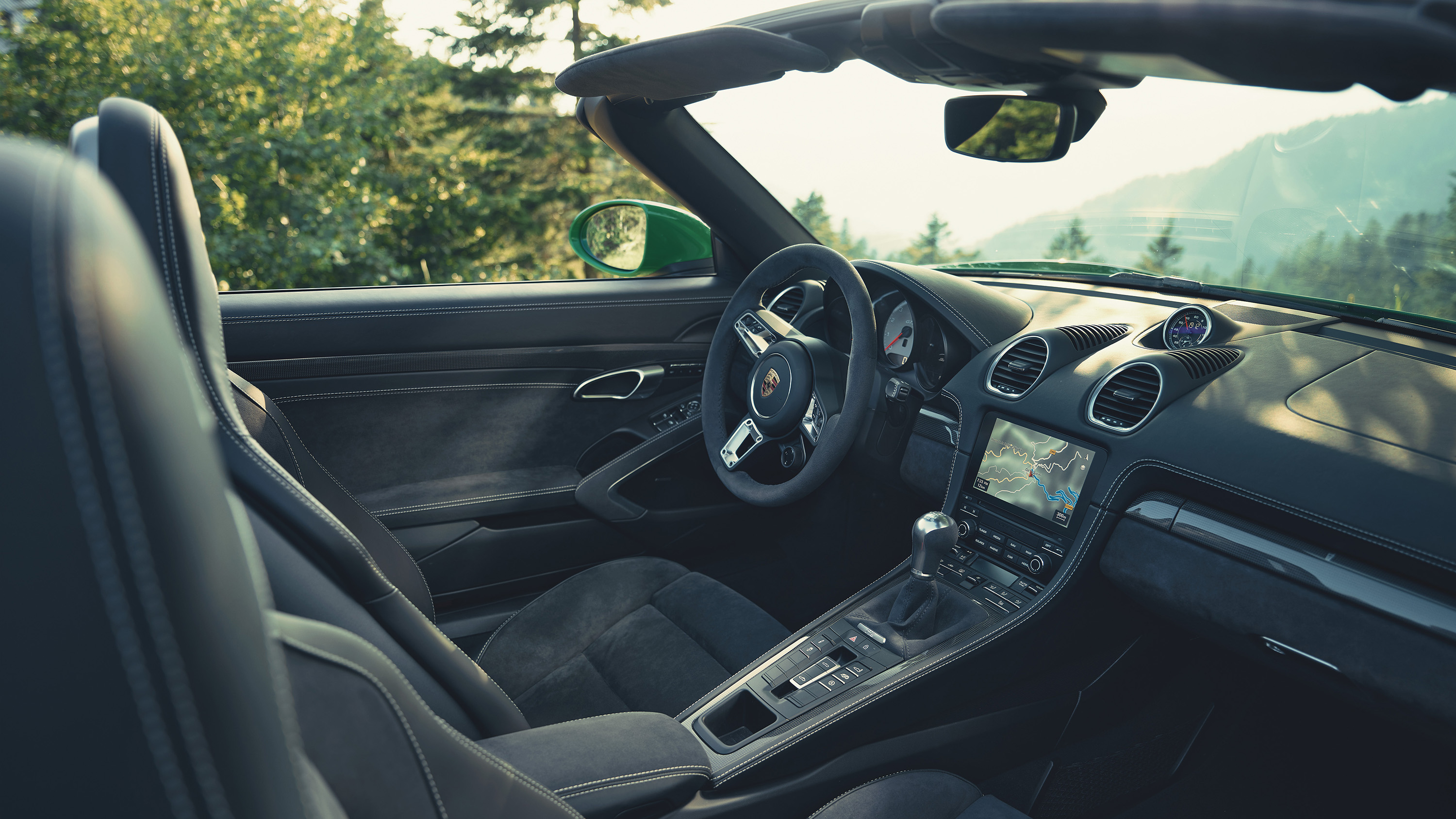 embargo_00_01_cet_16_january_2020_718_boxster_gts_4_0_interior.jpg