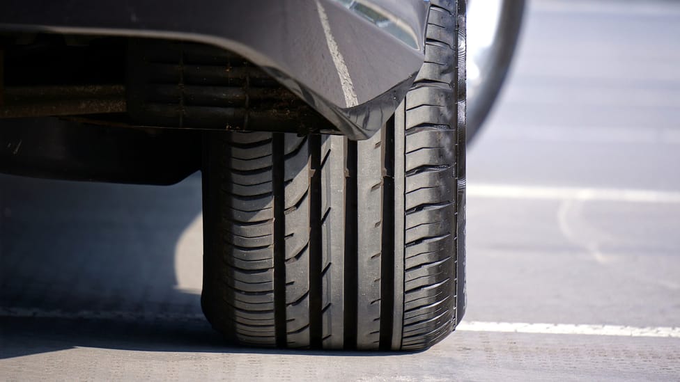 1270965_101008gem_tyre1.jpg