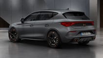 cupra_5d_phev_34_rear.jpg