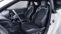 yaris_gr_006.jpg