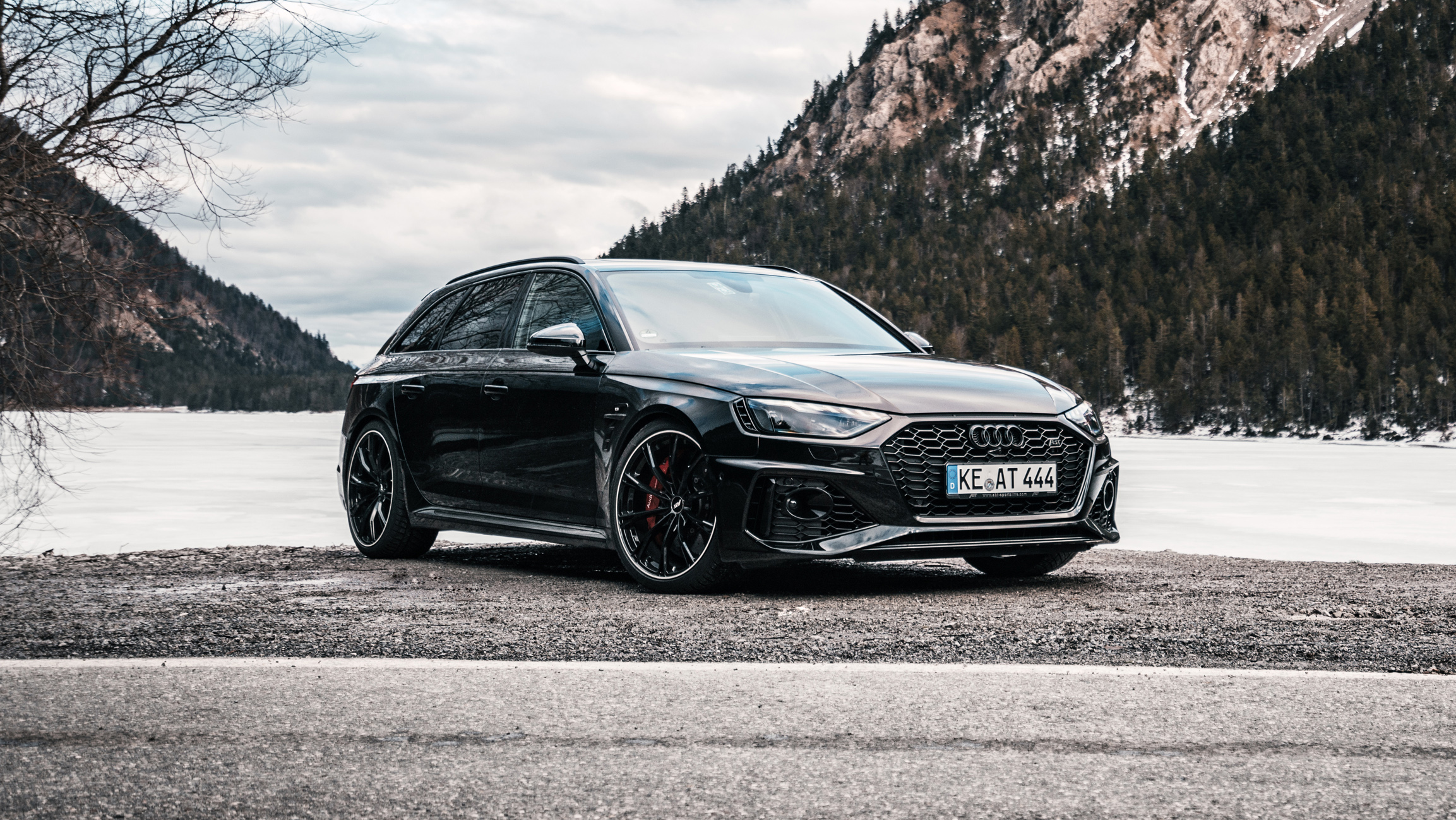 abt_audi_rs4_black_gr20_glossyblack-7.jpg