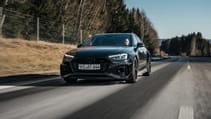 abt_audi_rs4_black_gr20_glossyblack_dynamic-2.jpg