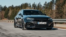 abt_audi_rs4_black_gr20_glossyblack_dynamic_1.jpg
