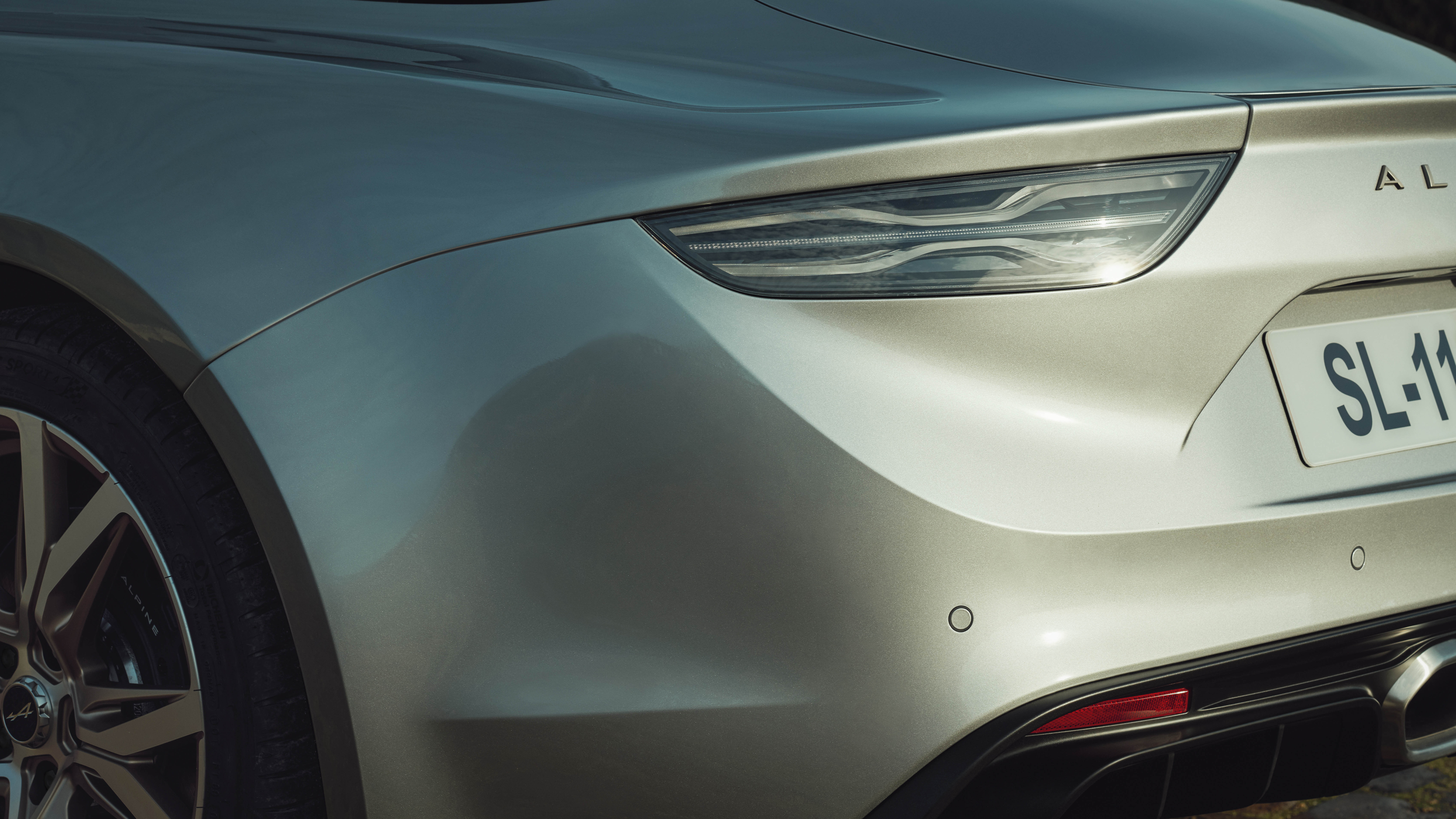 Look at these two special edition Alpine A110s | Top Gear