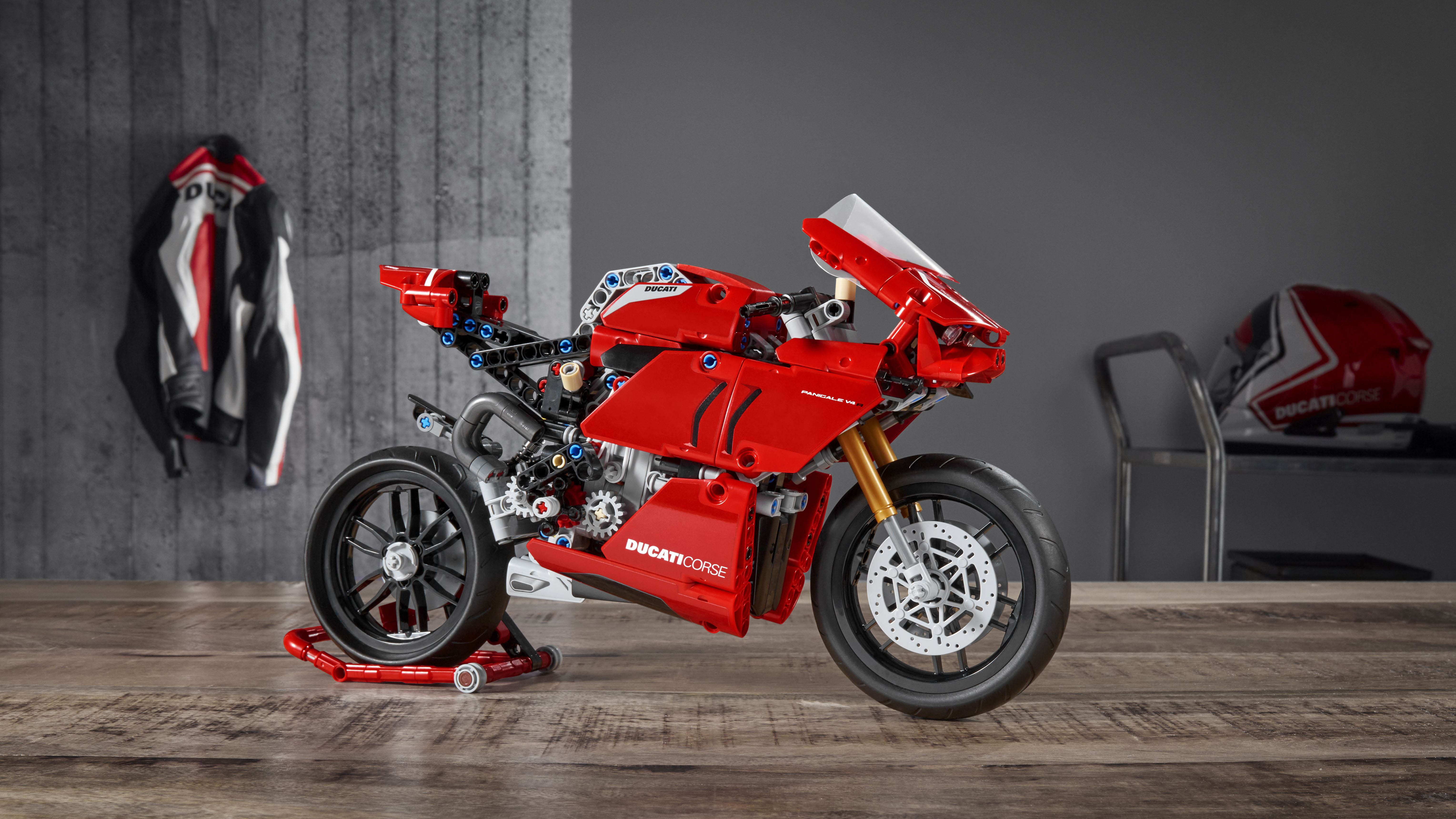 Ducati sales 911 panigale