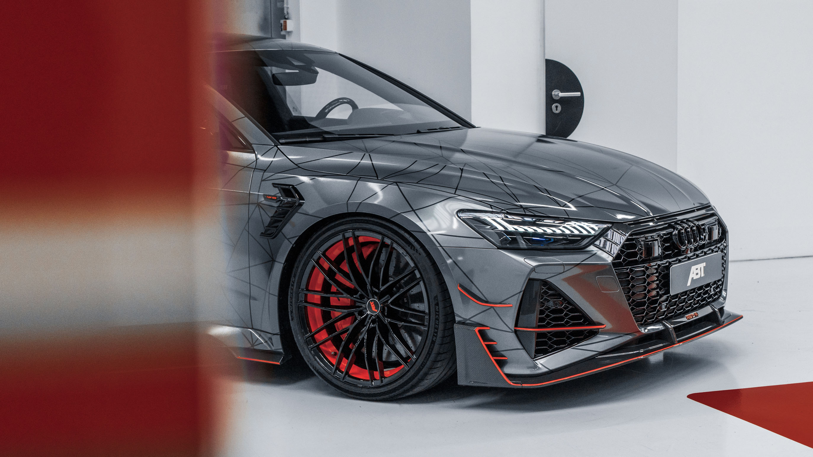 abt_rs7-r_hr22_2.jpg