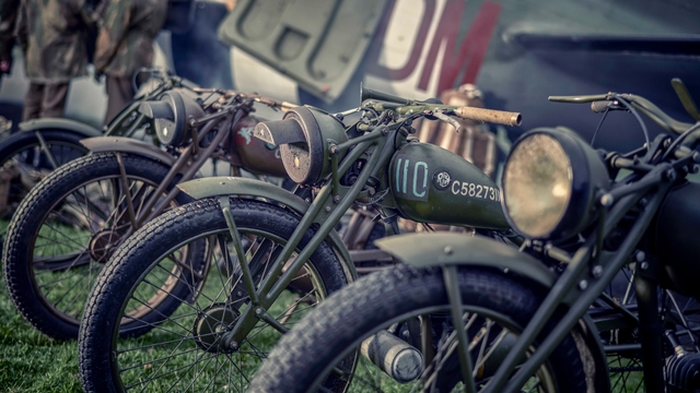 royal enfield ww2 motorcycle