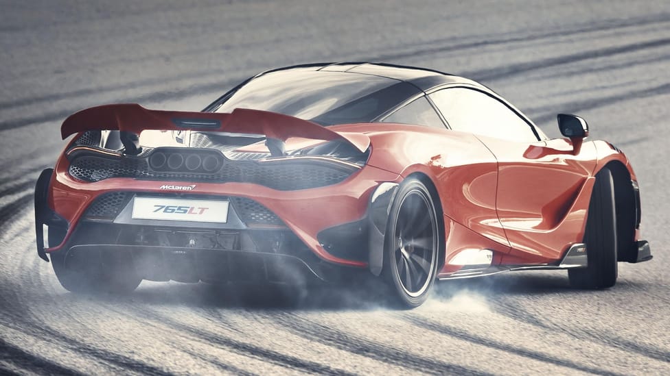 mclaren_765lt_track_10.jpg