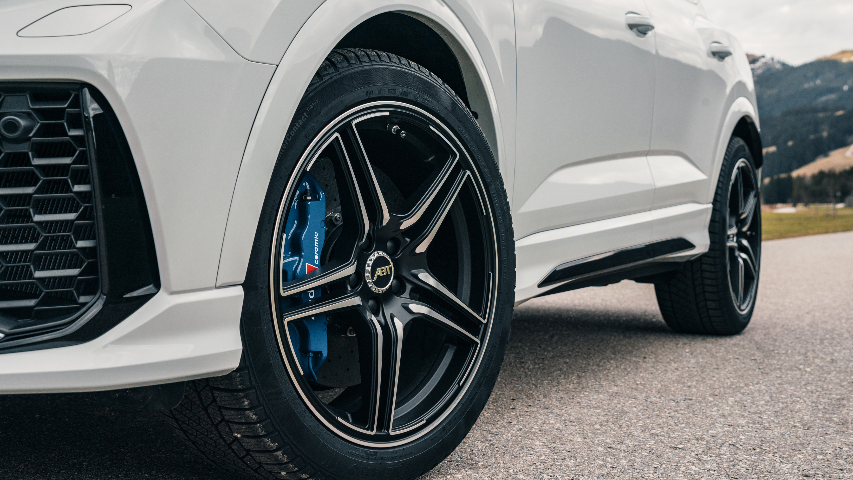 abt_audi_rs_q3_white_fr20-2.jpg