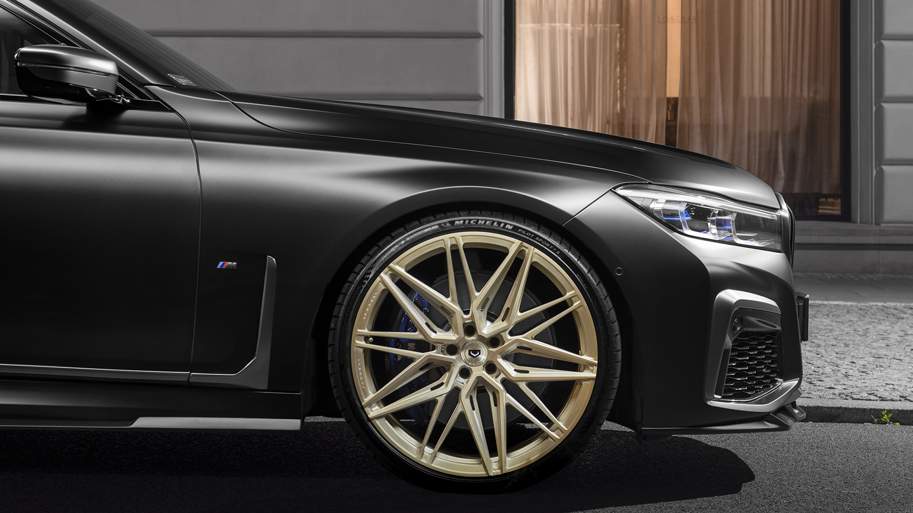 bmw_m760li_v12_lci_g12_vossen_wheels_22_evo5r_michelin_tires_ronin_design_paradigm_aerobodykit_lowered_magnuspro_ppf_tuning_autodynamicspl_010.jpg