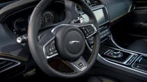 j_xe_300_sport_19my_190418_078.jpg