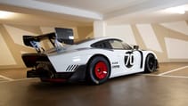 2020-porsche-935-martini-_1.jpg