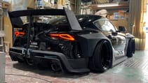 liberty-walk-toyota-supra-4.jpg