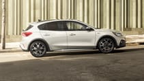 ford_focus_2020_05.jpg