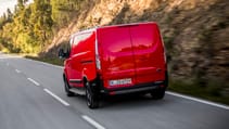 ford_2020_transit_custom_trail_02.jpg