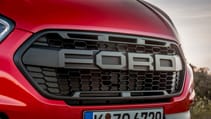 ford_2020_transit_custom_trail_10.jpg