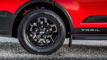 ford_2020_transit_custom_trail_12.jpg