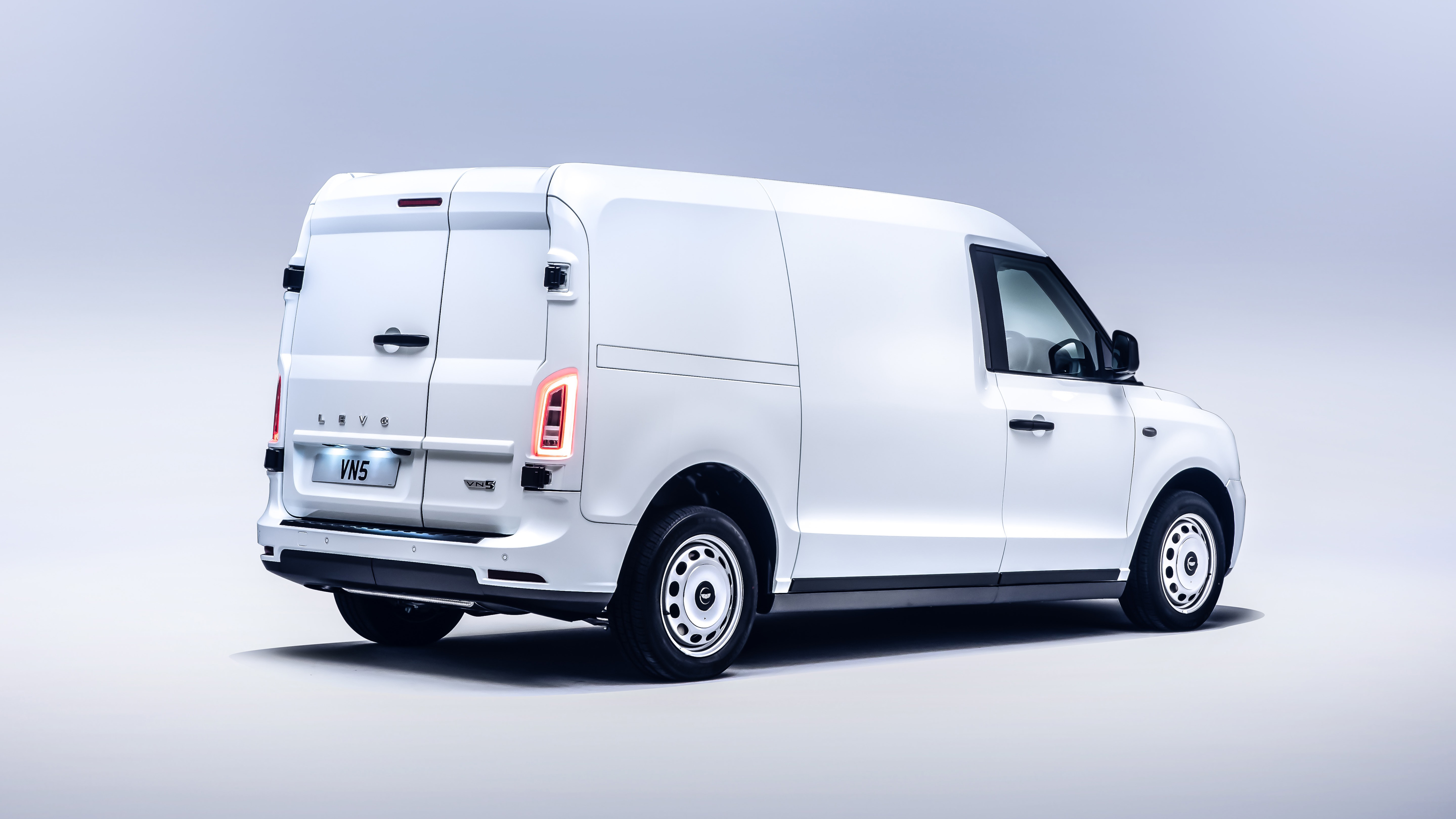 Check out LEVC's new London Taxi-based van | Top Gear