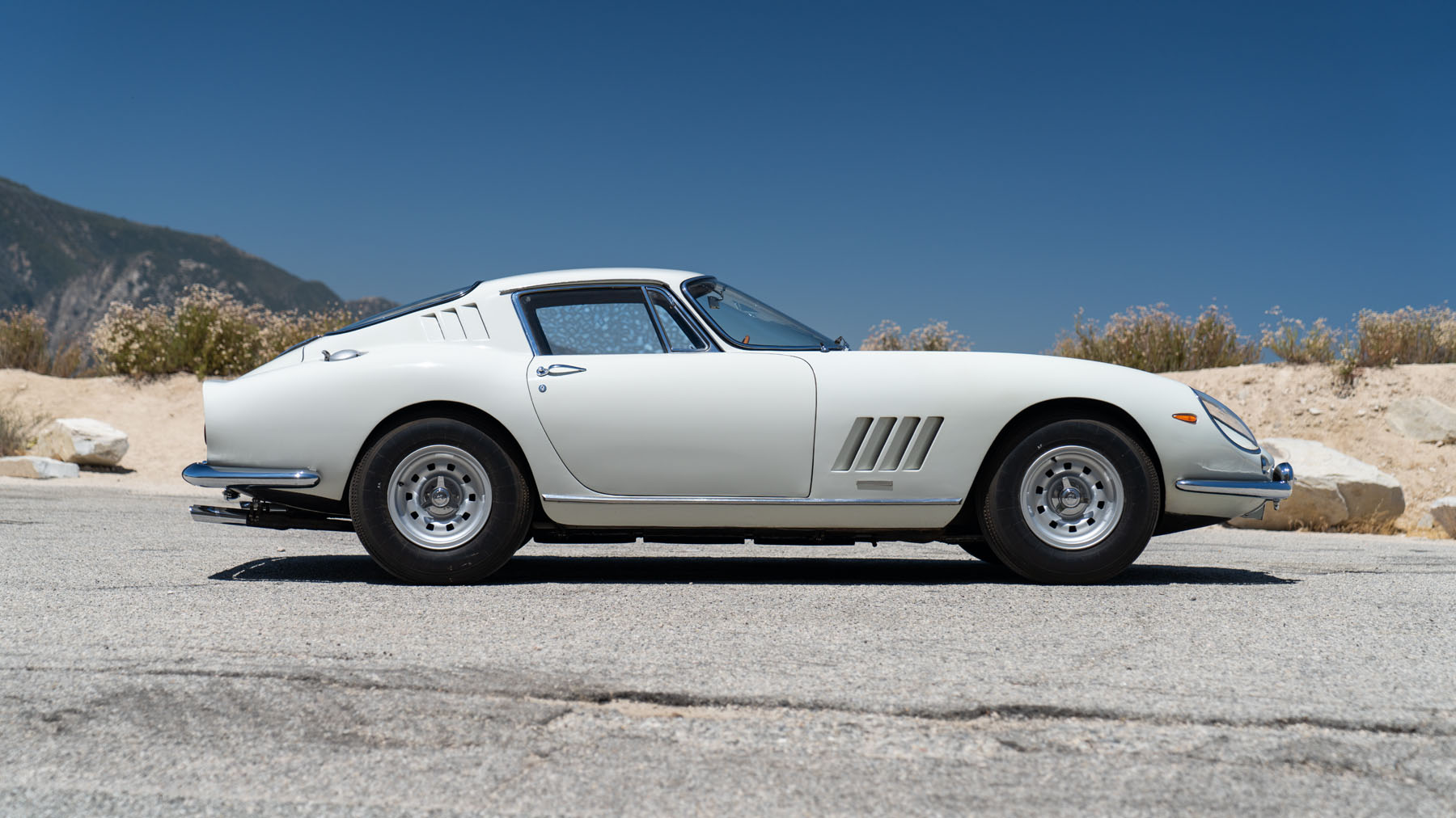 1966_ferrari_275_gtb_long_nose_7.jpg