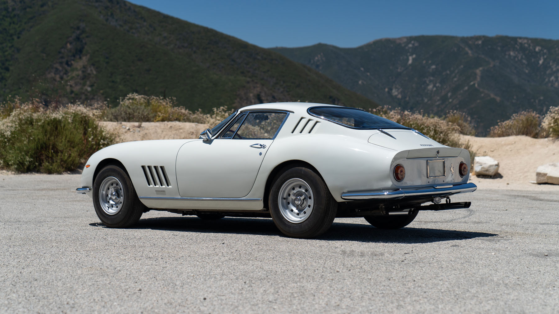 1966_ferrari_275_gtb_long_nose_9.jpg
