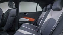 db2019au01113_large.jpg