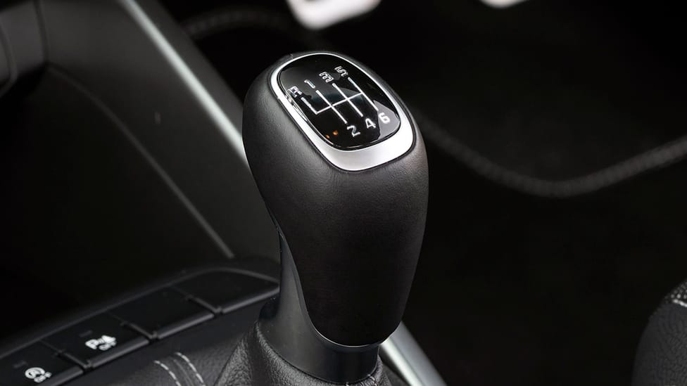 manual_gearbox_shift.jpg