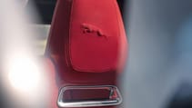 jag_f-pace_21my_08_location_interior_17_detail_150920.jpg