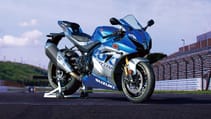 gsx-r1000rzam1_action03.jpg