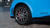 2020_ford_mach-e_gt_04.jpg