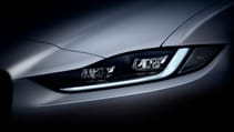 jag_xe_21my_exterior_061020_096_glhd.jpg