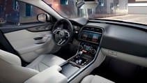 jag_xe_21my_interior_061020_a066_glhd.jpg