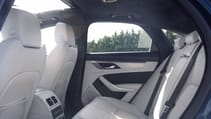 jag_xf_21my_interior_061020_008.jpg