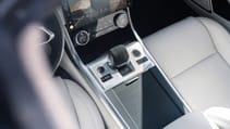 jag_xf_21my_interior_061020_009.jpg