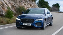 jag_xf_21my_location_dynamic_061020_003.jpg