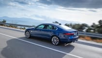jag_xf_21my_location_dynamic_061020_007.jpg