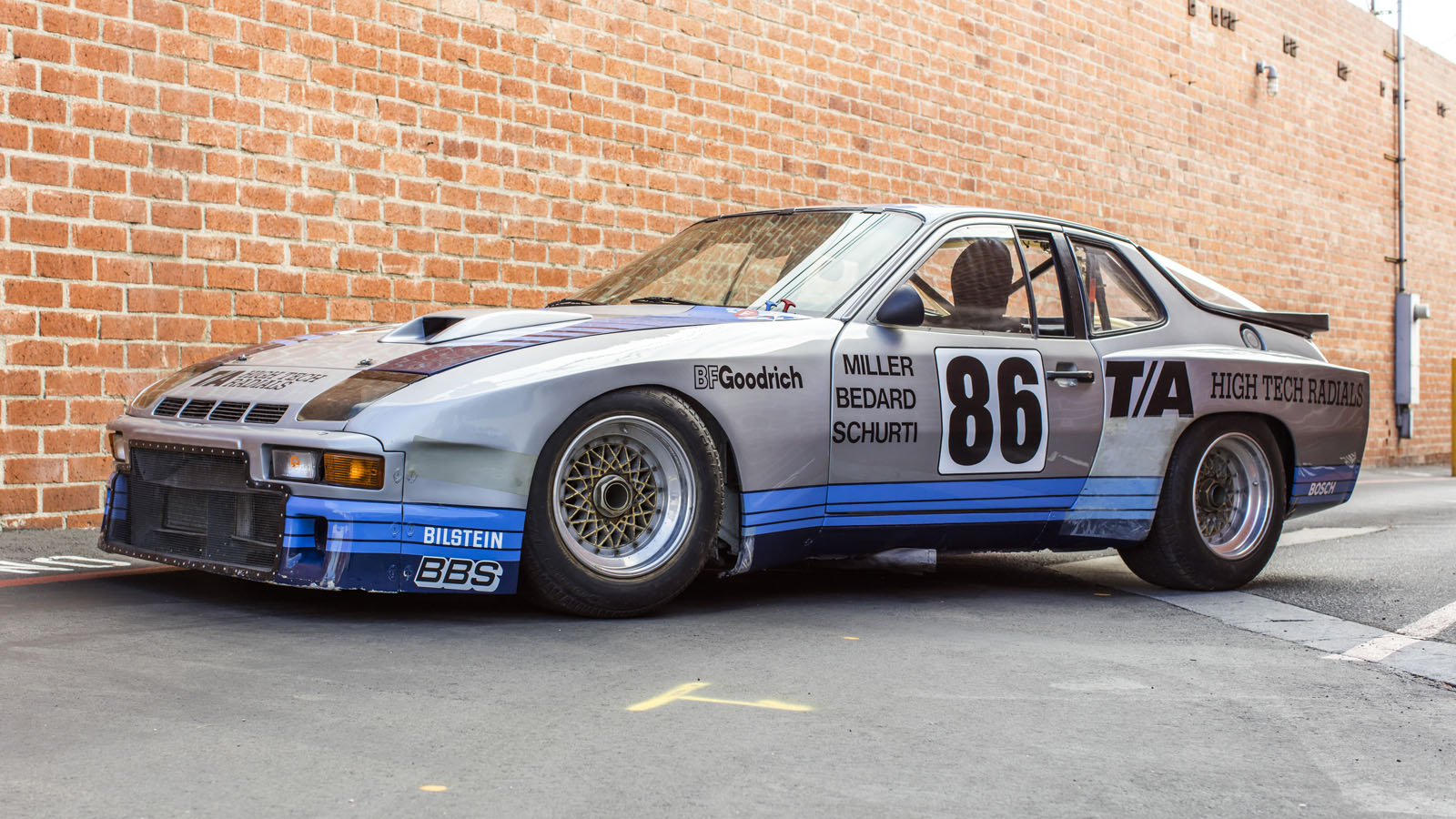 1982_porsche_924_le_mans_13.jpg