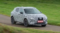 new_nissan_qashqai_camo_4.jpg