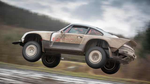 Let us walk you around the Singer ACS rally car | Top Gear