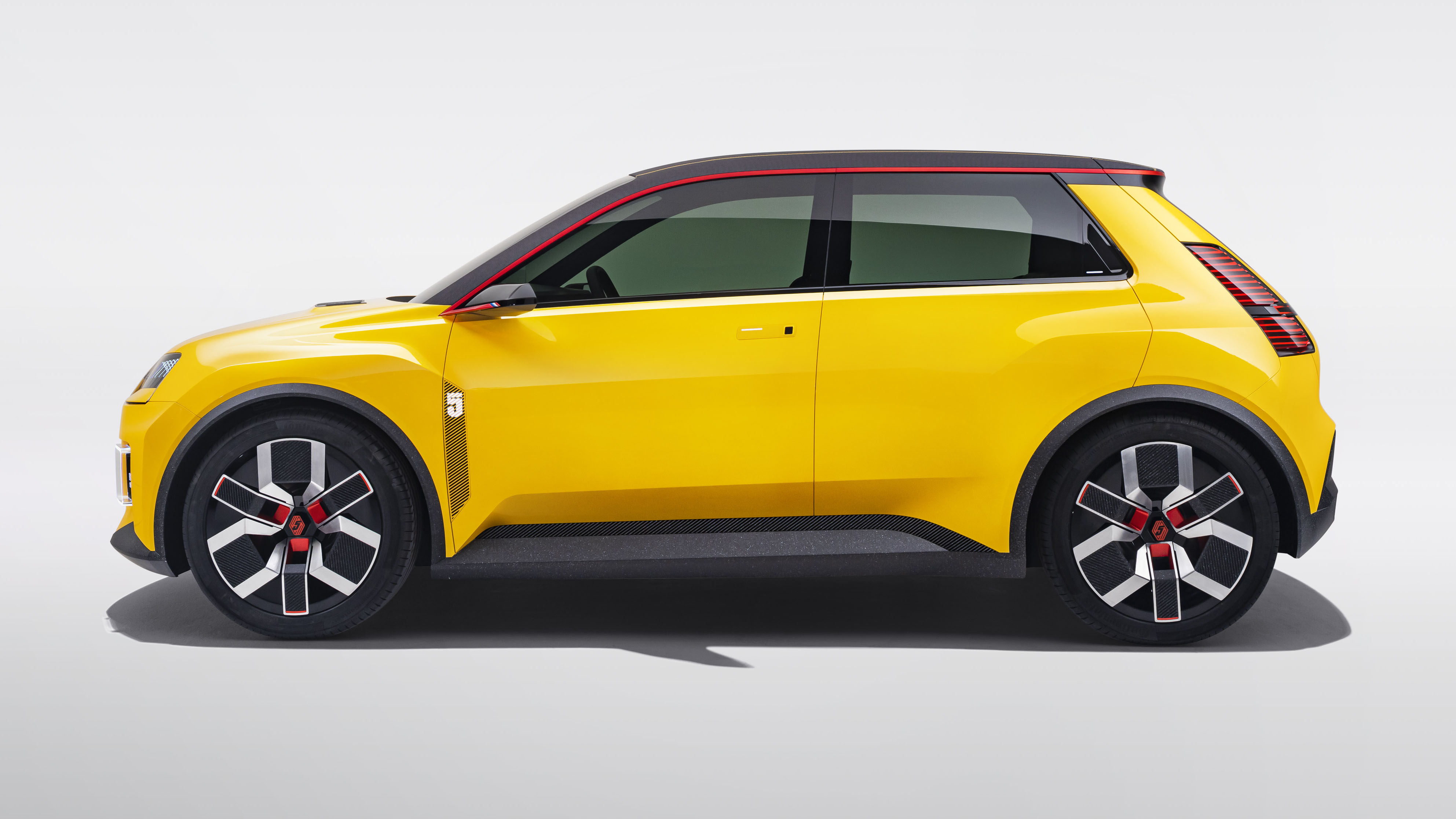 2021_-_renault_5_prototype_1.jpg