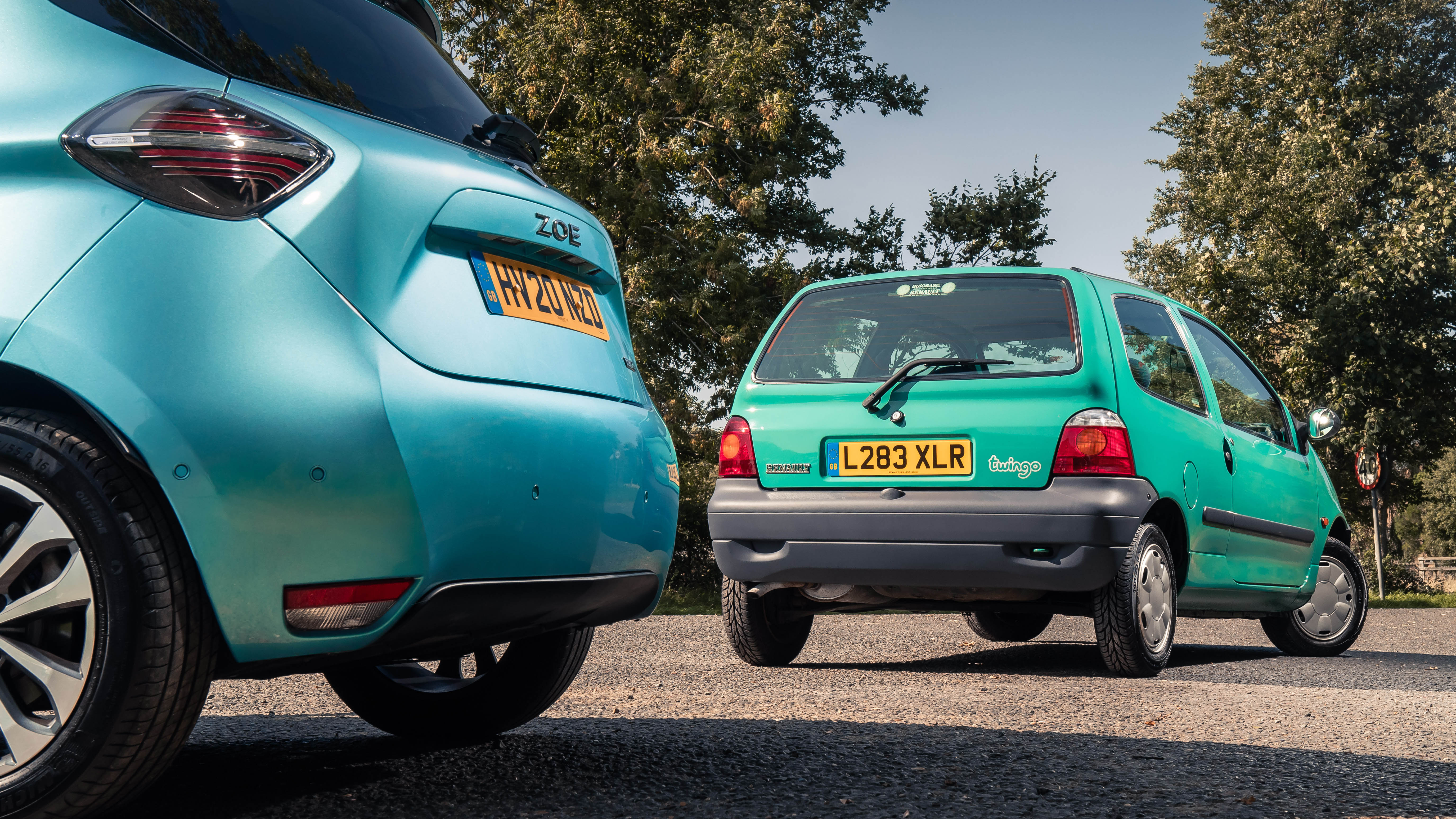 Twingo ze vs zoe hotsell