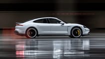 taycan_turbo_s_indoor_speed_record_003_dsc_3208.jpg