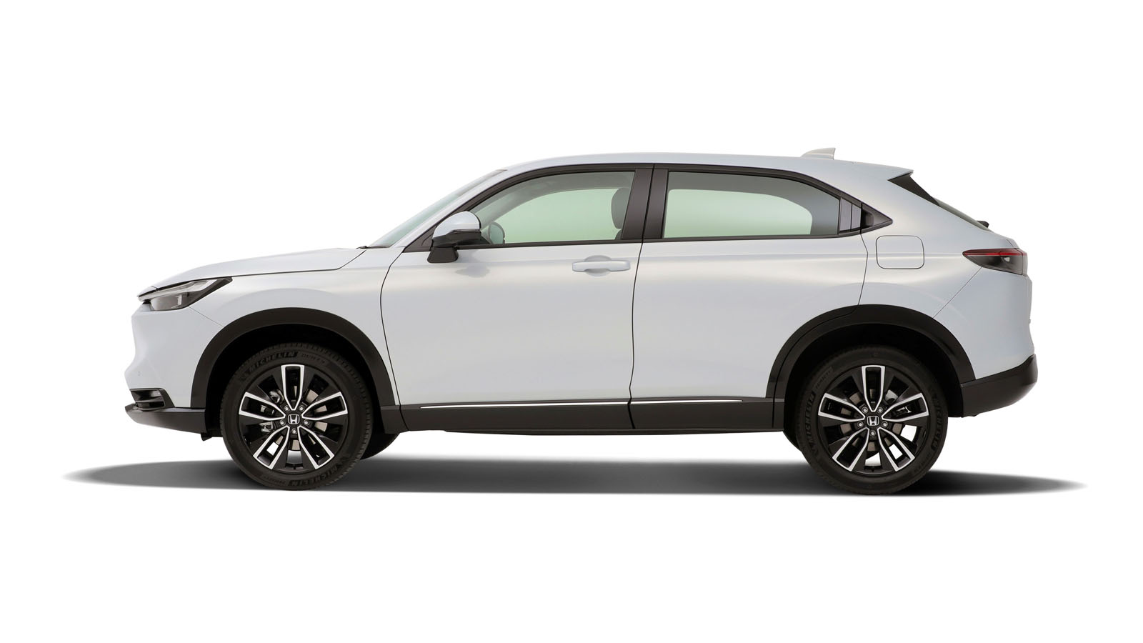 329176_honda_hr-v_e_hev_2021.jpg