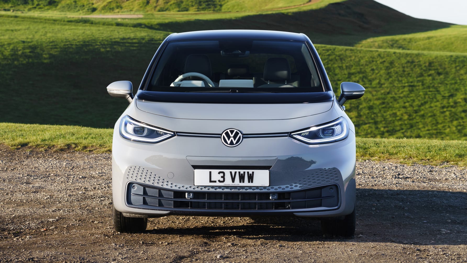 Vw Id3 Basic The cheapest Volkswagen ID.3 now costs £28k | Top Gear
