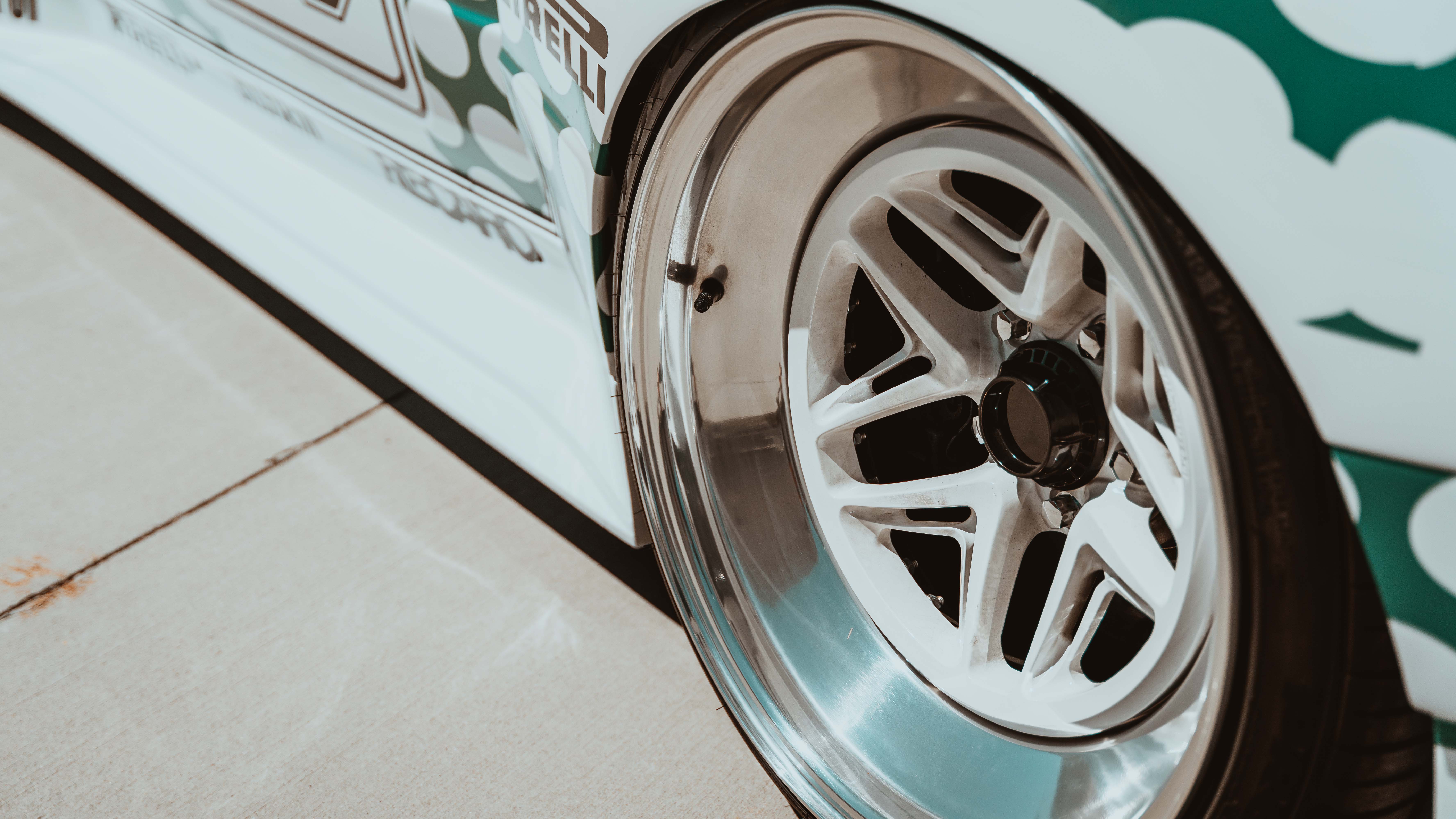 800hp Tic Tac DTM BMW E30