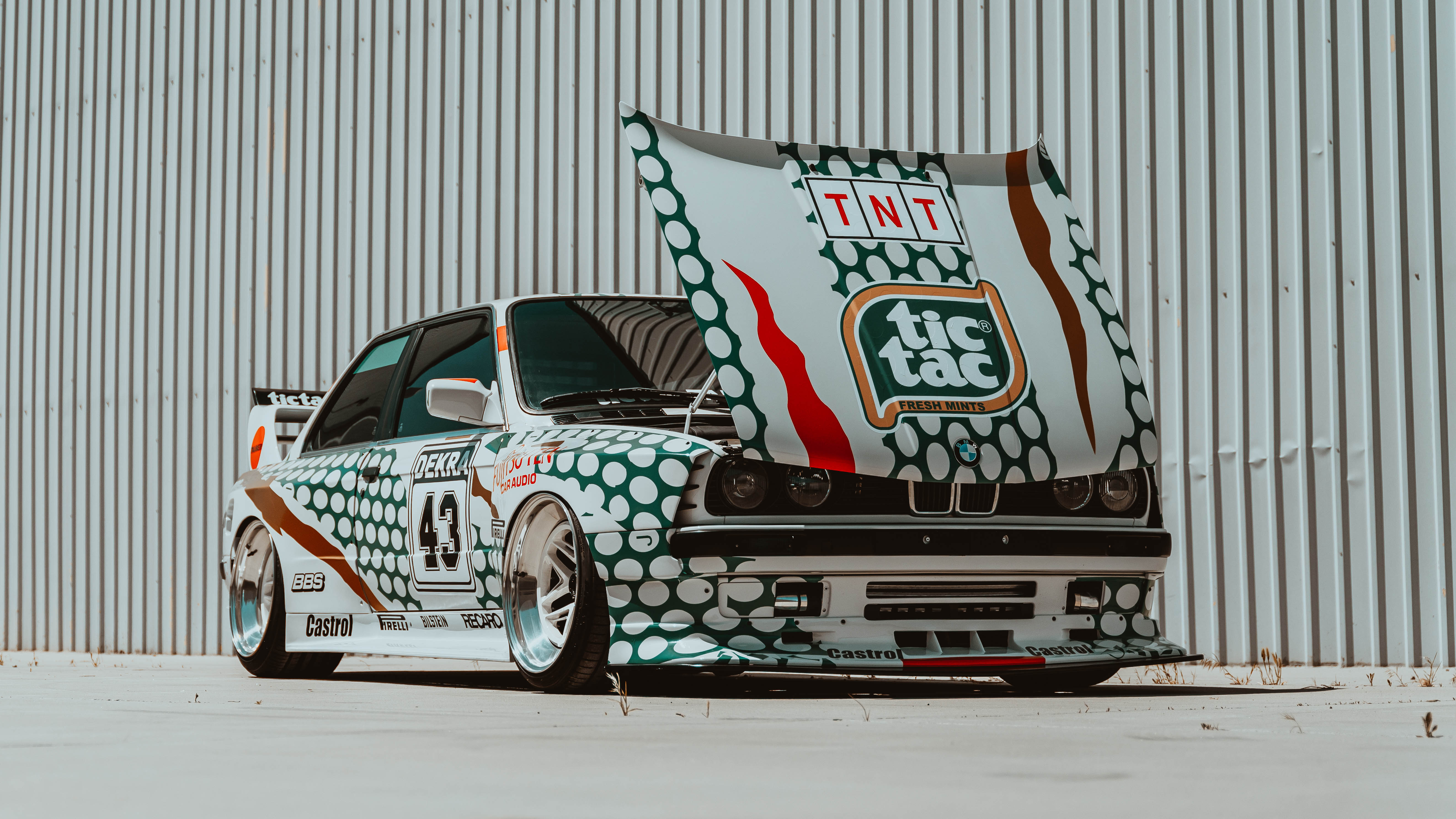 800hp Tic Tac DTM BMW E30